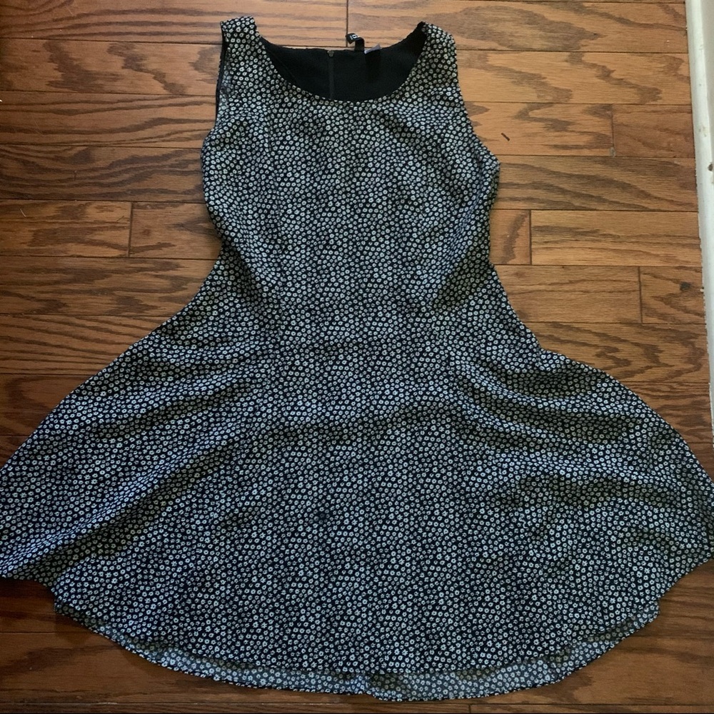 H&M | Fit & Flare Black & White Printed Dress